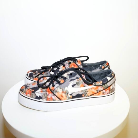 Nike - SB Stefan Janoski Low Top Sneakers in Zoom Digi Floral Orange / Size 6 - Picture 1 of 8